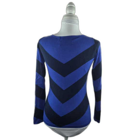 C.Wonder Blue Navy Blue Chevron Striped 100% Merino Wool Lightweight Sweater XS - Picture 4 of 8
